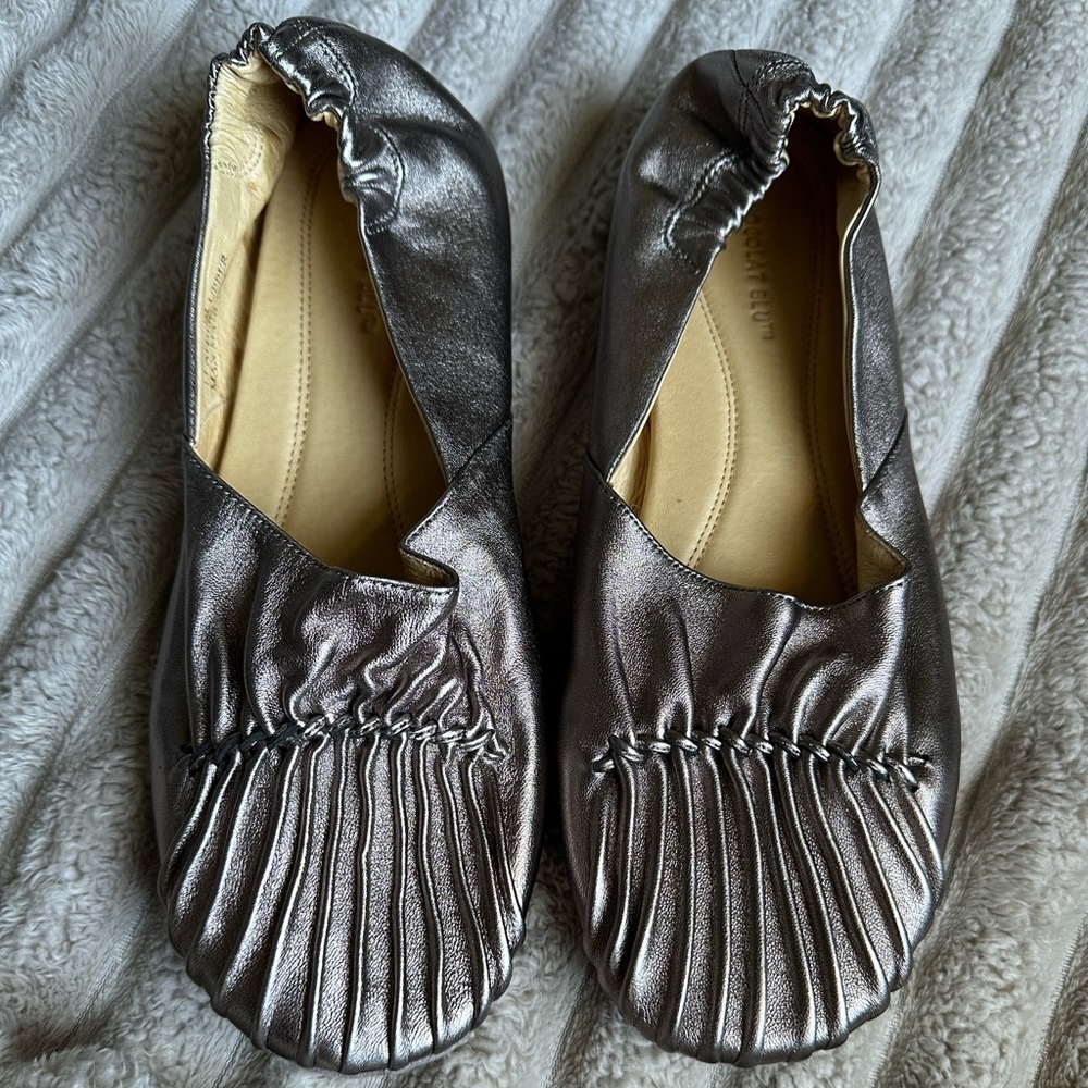 Chocolat Blu.Metallic Gold Leather Flats, Sz 9.5